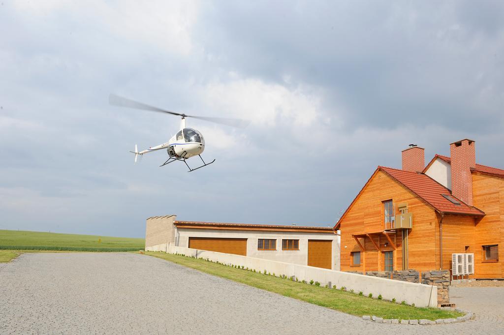 Ranc Milovice Hotel Milovice  Kültér fotó